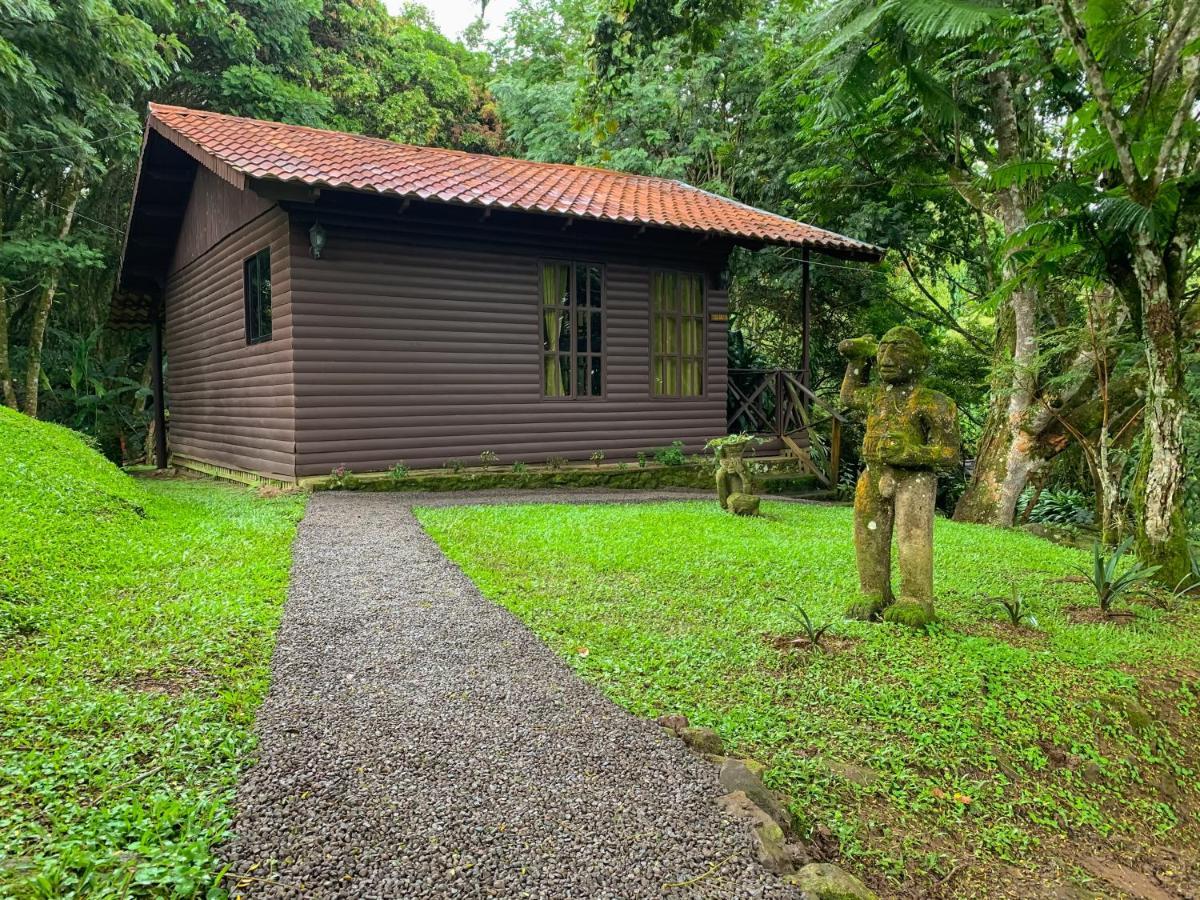 Hospedaje La Naciente Turrialba Exteriör bild