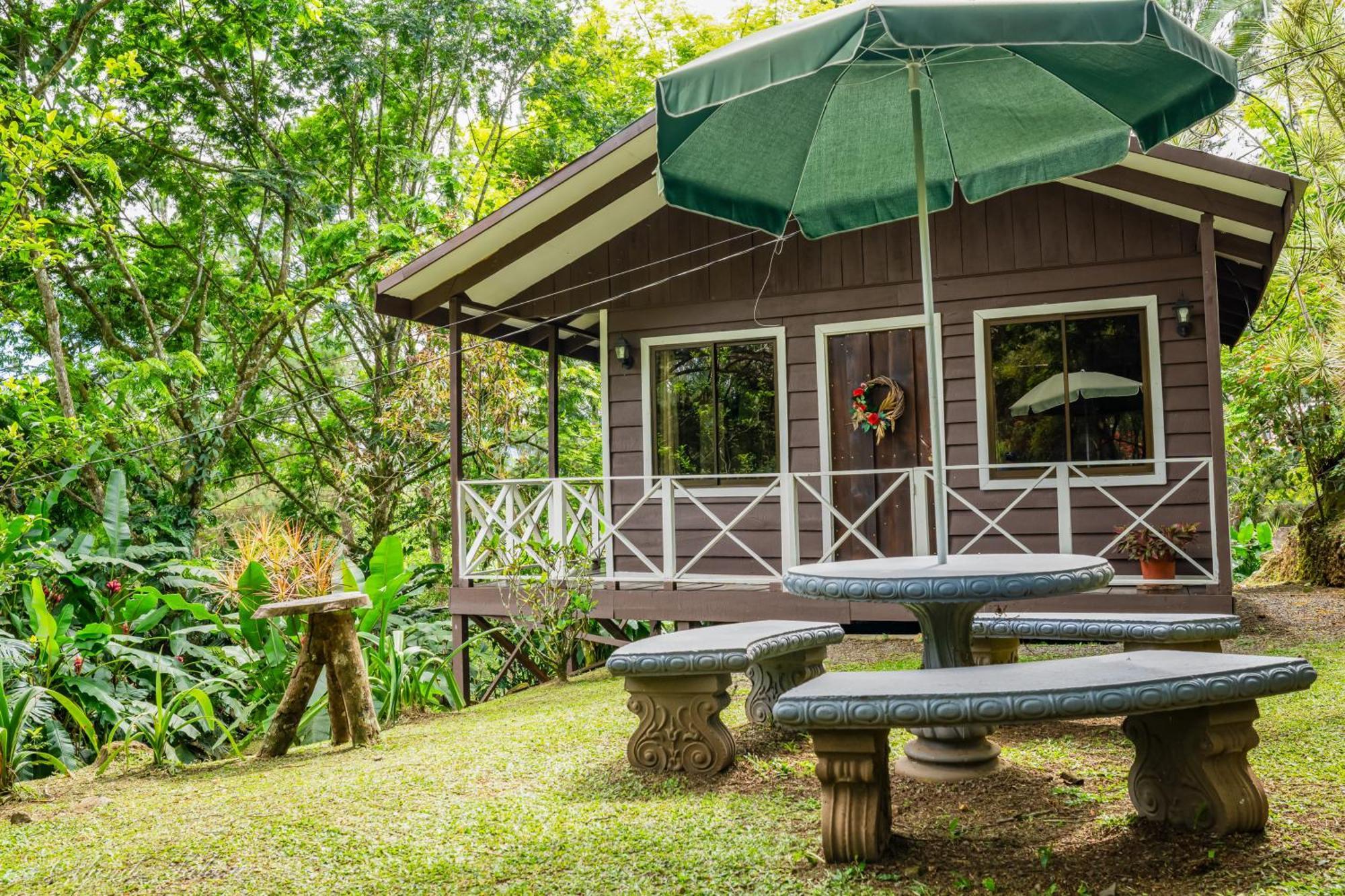 Hospedaje La Naciente Turrialba Exteriör bild